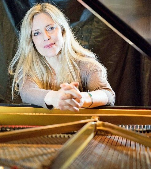 Anke Helfrich from Germany (Special Thursday concert)